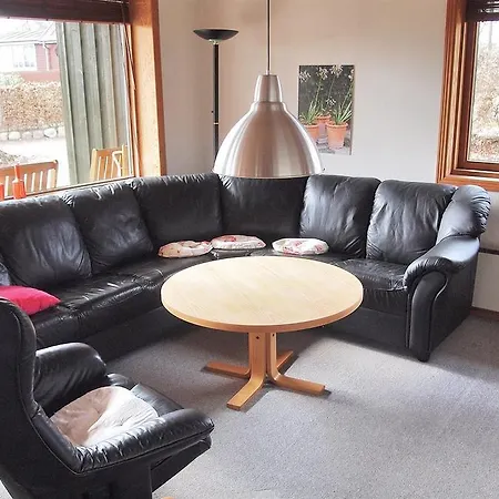 Three-bedroom Holiday Kanekaervej 01 Holiday home Kelstrup